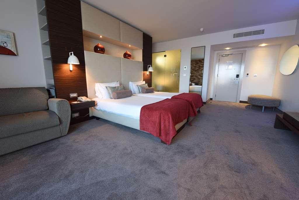 Absolute Hotel Limerick Ruang foto