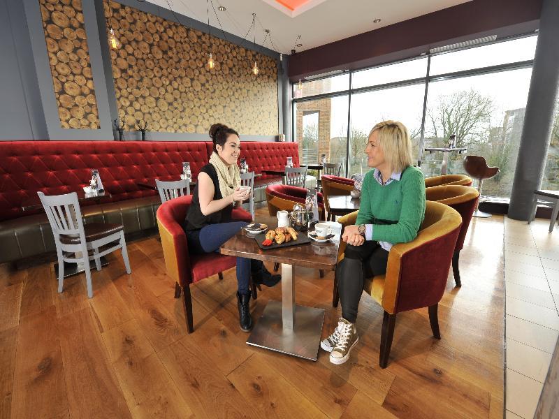 Absolute Hotel Limerick Bagian luar foto