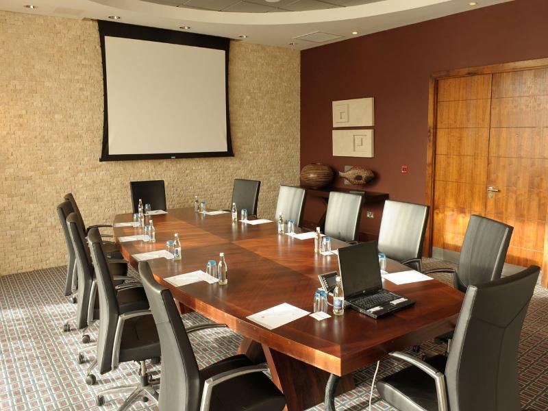 Absolute Hotel Limerick Bagian luar foto