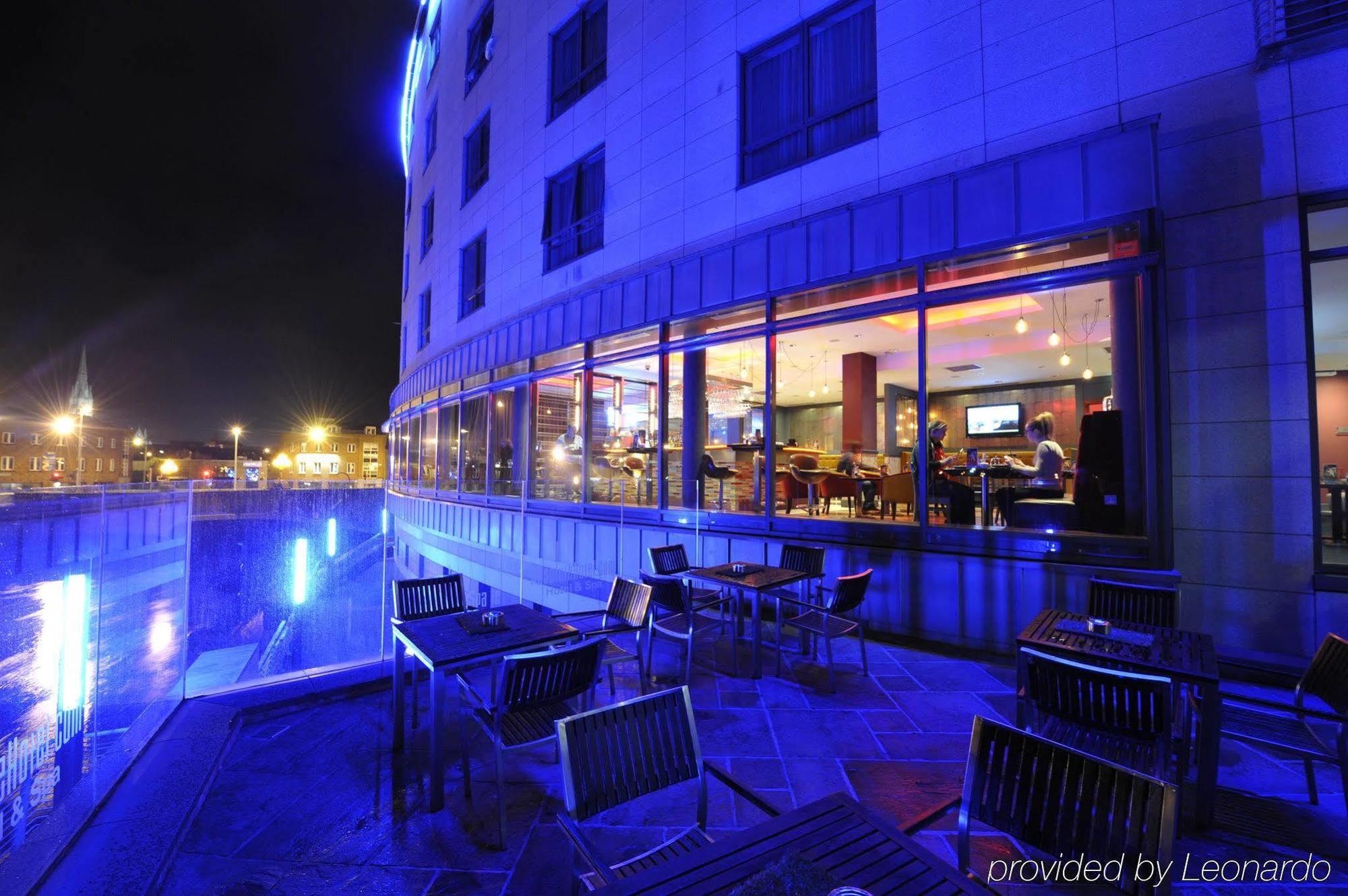 Absolute Hotel Limerick Bagian luar foto